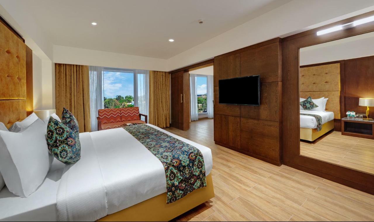 Hotel The Fern Residency, Satara Maharashtra Esterno foto